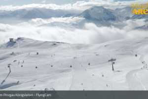 Wald im Pinzgau - KĂśnigsleiten - FlyingCam (LIVE Stream)