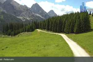 Kamera Ehrwald Ehrwalder Almbahn - Tiroler Zugspitz Are Feldernalm (LIVE Stream)