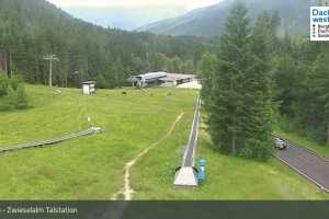Kamera Gosau  Dachstein West - Zwieselalm Talstation (LIVE Stream)