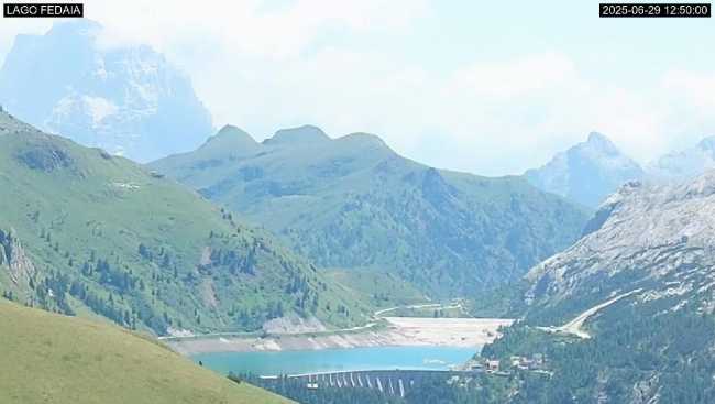 Lago e Passo Fedaia