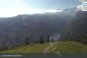 Kamera Dachstein West  Dachstein West: Zwieselalm Bergstation (LIVE Stream)