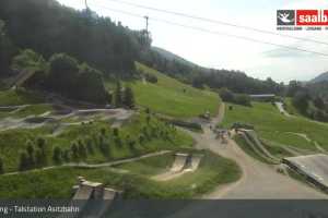 Kamera Saalfelden Leogang  Talstation Asitzbahn (LIVE Stream)