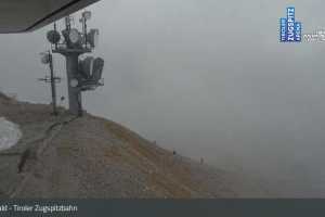 Kamera Ehrwald Ehrwalder Almbahn - Tiroler Zugspitz Are Tir. Zugspitzbahn Bgst. (LIVE Stream)