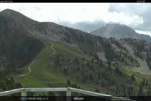Kamera Val di Fiemme Alpe Cermis Un rifugio