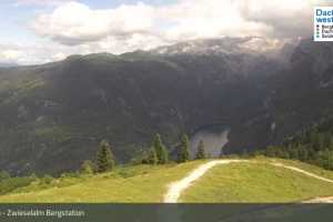 Kamera Gosau  Dachstein West: Zwieselalm Bergstation (LIVE Stream)