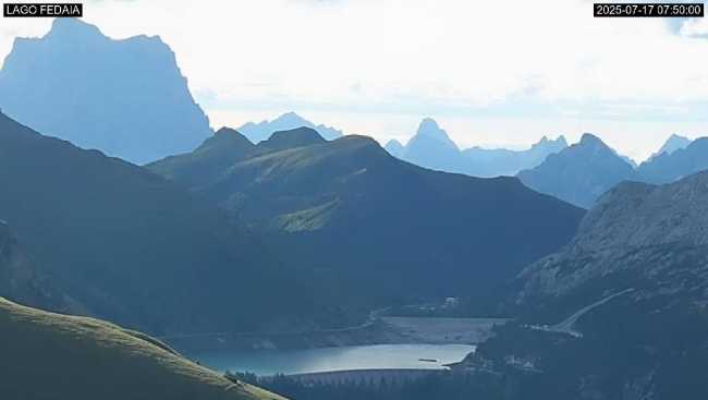Lago e Passo Fedaia