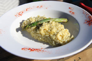 Risotto ze szparagami i parmezanem