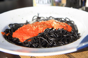 Czarne spagetti Arrabiatta Czarne spagetti Arrabiatta