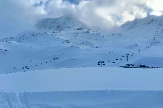 Lodowiec Stubai fot. J.Kałucki Lodowiec Stubai fot. J.Kałucki