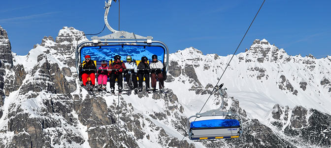 Od przyjazdu po szaleństwo na stokach – dolina Stubai to niezapomniany wypoczynek w zimowym raju