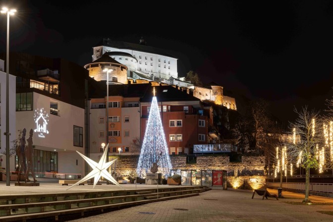 Kliknij, aby wyświetlić następne zdjęcie