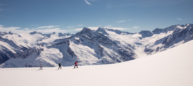 Zillertal to zimowa kraina czarów dla miłośników sportu i poszukiwaczy przyjemności Zillertal to zimowa kraina czarów dla miłośników sportu i poszukiwaczy przyjemności