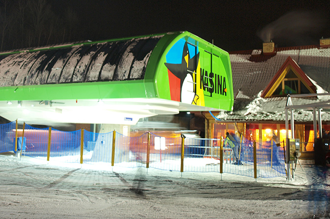 Wieczorne narty w ośrodku narciarskim KasinaSki