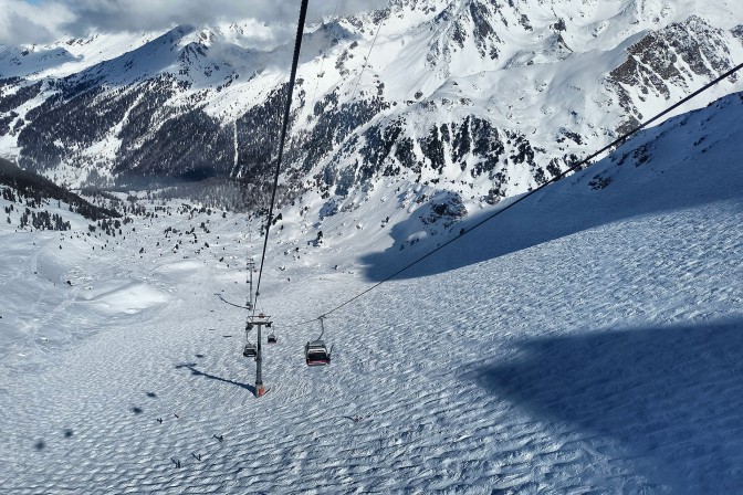 Szwajcarskie Cztery Doliny – sezon rusza w połowie listopada fot. J.kałucki Szwajcarskie Cztery Doliny – sezon rusza w połowie listopada fot. J.kałucki
