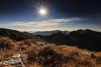 Jesień bez pośpiechu – zaplanuj odpoczynek w górach i odkryj uroki tej malowniczej pory roku