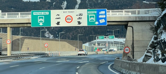 Ile naprawdę kosztuje dojazd na narty z Polski do Włoch autem